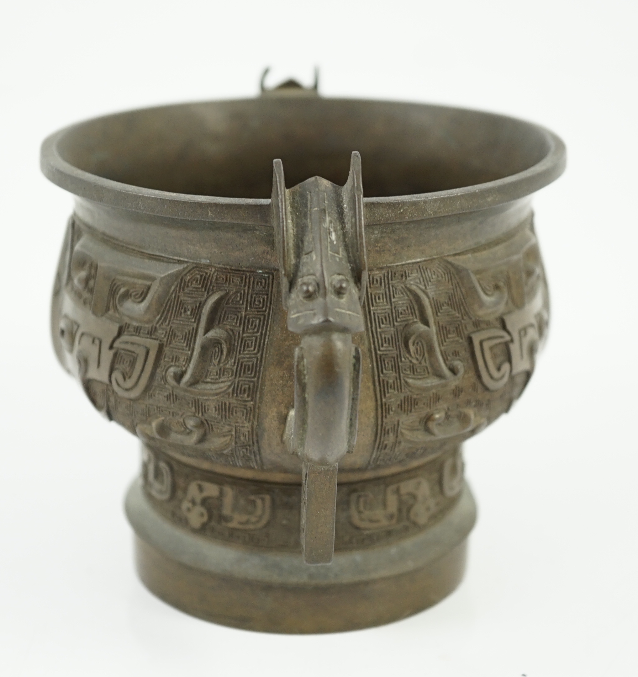 A Chinese archaistic bronze vessel, gui, 17th/18th century